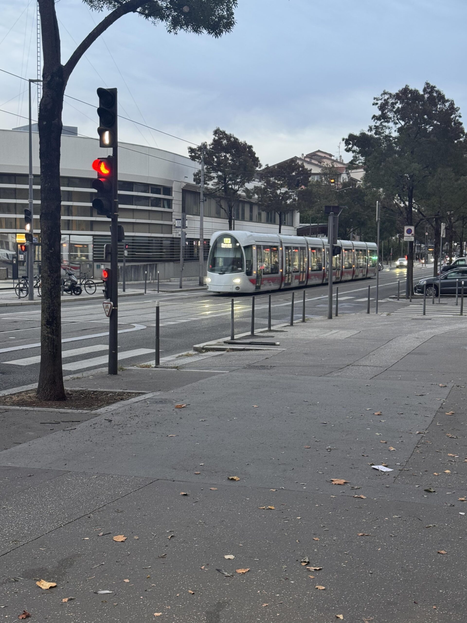 tramway bron centre
